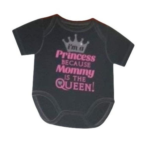 I'm a Princess Because Mommy is the Queen! Baby One Piece Bodysuit NB LH4321 - Picture 2 of 2